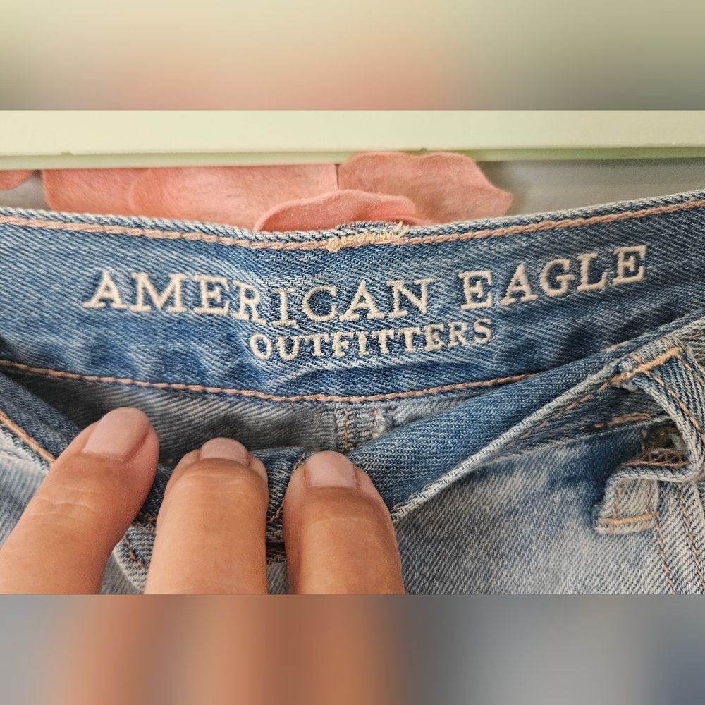 American Eagle Outfitters Light Gray Distressed Straight-Leg Jeans - Picture 3 of 12